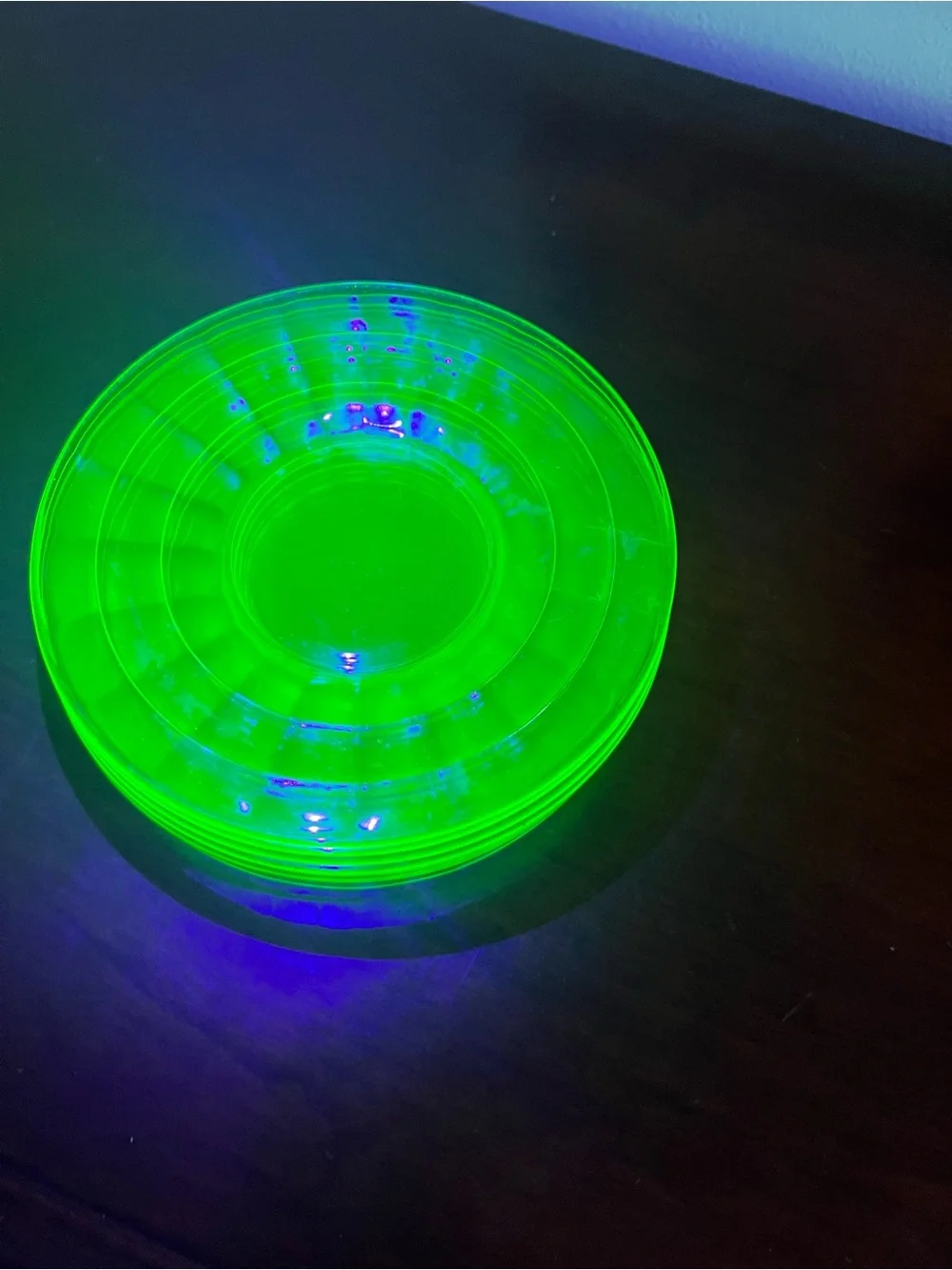 Neon Green Disposable Party Dessert Plates - Set of 8